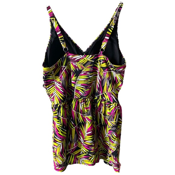 D & Co. Beach Ruched Flounce Swim Dress Leaf Print One Piece Womens Plus 24W - Picture 3 of 10